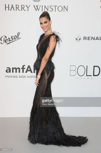 iris-mittenaere-arrives-at-the-amfar-gala-cannes-2017-at-hotel-du-on-picture-id688954048.jpg