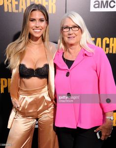 kara-del-toro-and-mom-arrive-at-the-premiere-of-amcs-preacher-season-picture-id698998718.jpg