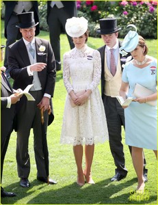 kate-middleton-prince-william-ascot-day-27.jpg