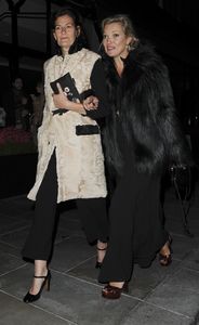 kate-moss-at-scotts-restaurant-in-mayfair-in-london-06-11-2017-2.jpg