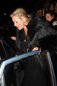 kate-moss-at-scotts-restaurant-in-mayfair-in-london-06-11-2017-6.jpg