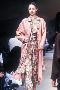 kenzo-ss-1994-2.thumb.png.a1f5cb0a7a071ba0e9ac93d700f62842.png