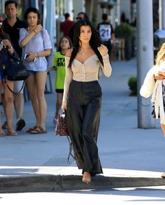 kourtney-kardashian-style-beverly-hills-06-16-2017-3.jpg