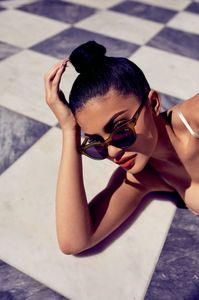 kylie-jenner-photoshoot-launches-sunglasses-range-with-eyewear-company-quay-australia-06-28-2017-6.jpg