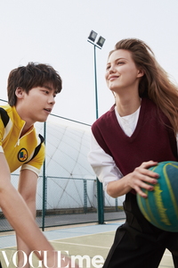 li-yi-feng-cover-vogue-china-photoshoot-07.thumb.jpg.1162be4883c1a87c4fb5259c497e901d.jpg