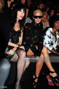mareva-galanter-and-amber-rose-attend-the-jeancharles-de-castelbajac-picture-id105769365.jpg