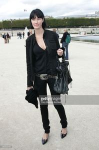 mareva-galanter-during-paris-fashion-week-springsummer-2007-celine-picture-id183522484.jpg