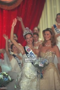 mareva-galantier-miss-tahiti-now-miss-france-99-and-sophie-thalmann-picture-id667980510.jpg