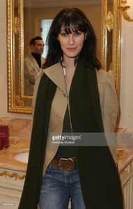 mareva-galenter-attends-the-espace-glamour-chic-gift-lounge-at-the-v-picture-id56932663.jpg