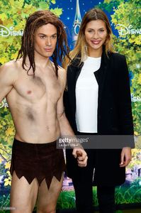 miss-france-2015-camille-cerf-attends-la-foret-de-lenchantement-show-picture-id509881434.jpg