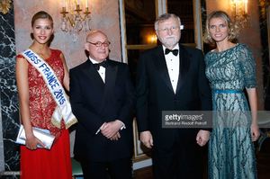 miss-france-2015-camille-cerf-doctor-peter-harper-doctor-gabriel-n-picture-id462680848.jpg