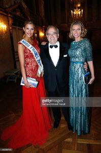 miss-france-2015-camille-cerf-professor-david-khayat-and-ceo-of-miss-picture-id462680716.jpg
