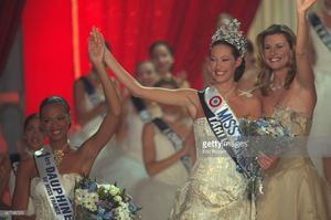 miss-paris-who-came-second-miss-tahiti-miss-france-1999-sophie-picture-id667980526.jpg