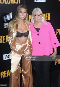 modelactress-kara-del-toro-and-her-mom-arrives-for-the-premiere-of-picture-id699350534.jpg
