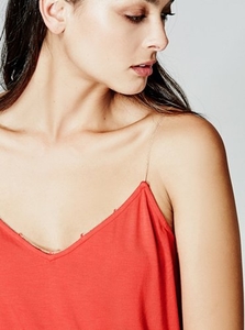 natelnik-guess-by-marciano-amalie-chain-tank-oranzovy-3-1.jpg