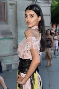 neelam-gill-the-victoria-and-albert-museum-summer-party-in-london-06-21-2017-6.jpg