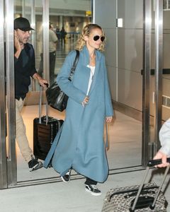 nicole-richie-in-travel-outfit-jfk-airport-in-ny-06-19-2017-3.jpg