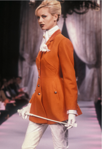 nina-ricci-fw-1996-3.thumb.png.31d6ee9b249bd023a30691966ea1422f.png