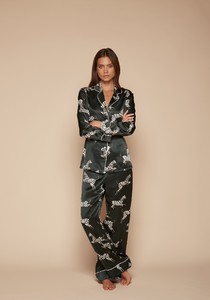 olivia-von-halle-lila-madeleine-ivy-silk-pyjama-wsf.jpg