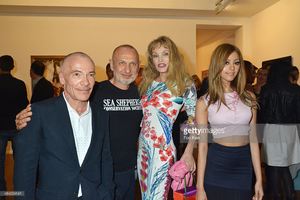 pierre-commoy-gilles-blanchard-arielle-dombasle-and-zahia-dehar-the-picture-id484054141.jpg