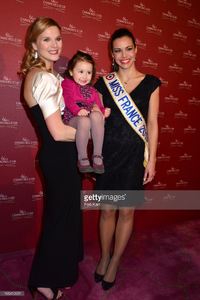 presenter-france-pierron-her-daughter-and-miss-france-2013-marine-picture-id165412991.jpg