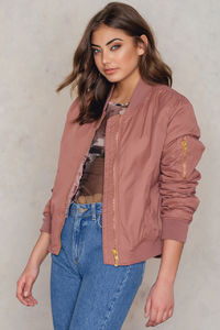 rut_and_circle_kate_bomber_jkt_1031-000302-1500-2.jpg