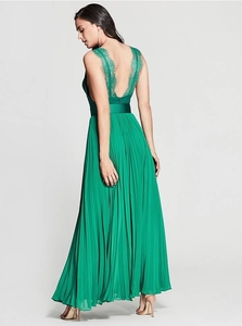 saty-guess-by-marciano-tawney-maxi-dress-zelene-3-1.jpg