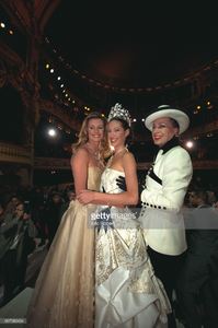 sophie-thalmann-miss-france-98-mareva-galantier-miss-france-99-and-picture-id667980464.jpg