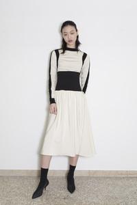 sportmax-bks-m-rf17-6027.thumb.jpg.8d63cbe64ff40d741f2b367c001a9880.jpg