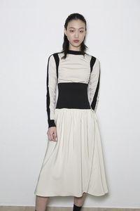 sportmax-bks-m-rf17-6031.thumb.jpg.542f845689c6eabe2f71fc1b296cb99f.jpg