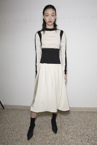 sportmax-bks-z-rf17-8358.thumb.jpg.5cda5bcc06a7133b3b1637277005d6db.jpg