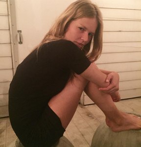 ssvbn6E92Kc.thumb.jpg.0c3f240209e6c01297a58bbd3983ef3a.jpg