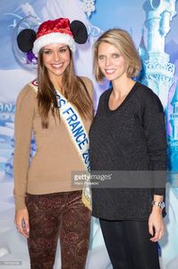 sylvie-tellier-and-marine-lorphelin-attend-the-christmas-season-at-picture-id187496496.jpg