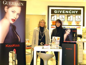 theda_guerlain_gross_ss_2006.thumb.jpg.11590a7539a9d019031319f6a9f95b6c.jpg