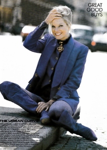 uk_vogue_aug_1990_12.thumb.jpg.650cf2fe622565df4bab8e50b26c9f37.jpg