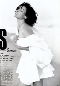uk_vogue_jan_1989_2.thumb.jpg.682fd5c79e0a21617e48c73289cc0f5e.jpg