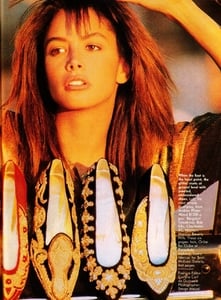 us_vogue_dec_1988_35.thumb.jpg.1259336533433b2fa1c86d946af82441.jpg