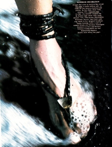 us_vogue_may_1989_63.thumb.jpg.ad4fcbd1d6bf82fa69baba2a653b4e62.jpg