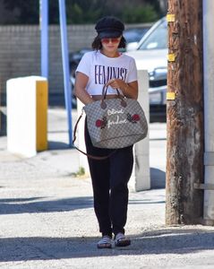 vanessa-hudgens-is-a-feminist-out-in-la-06-17-2017-11.jpg