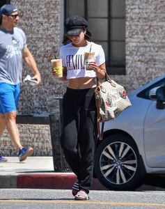 vanessa-hudgens-is-a-feminist-out-in-la-06-17-2017-13.jpg