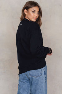 vanessa_nakd_crewneck_sweater_1401-100022-0002_2_.jpg