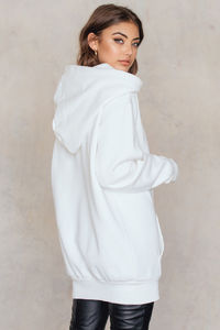 vanessa_nakd_oversized_hoodie_1401-100004-0001_2_.jpg