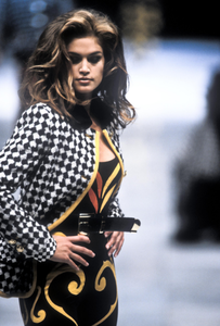 versace-fw-1991-1.thumb.png.018e0ba5b1df5b0f6a95186e9c7f0eab.png