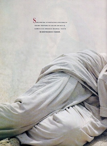 vogue_italia_jan_1989_44.thumb.jpg.335cce1b455e1450303b2176b6e9f899.jpg