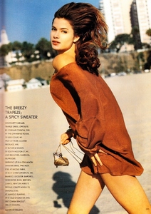vogue_uk_april_1990_24.thumb.jpg.4b2c02ea71c0606edf695aa3b10deb01.jpg