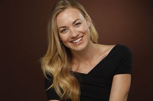 yvonne-strahovski-los-angeles-times-2017-5.jpg