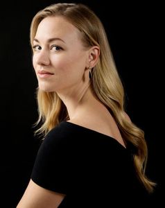 yvonne-strahovski-los-angeles-times-2017-8.jpg