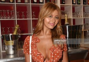 zahia-dehar-attends-la-fete-des-tuileries-on-june-23-2017-in-paris-picture-id800272936.jpg