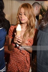 zahia-dehar-attends-la-fete-des-tuileries-on-june-23-2017-in-paris-picture-id800272956.jpg