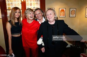 zahia-dehar-princess-gloria-von-thurn-und-taxis-galerist-pierre-and-picture-id490547995.jpg